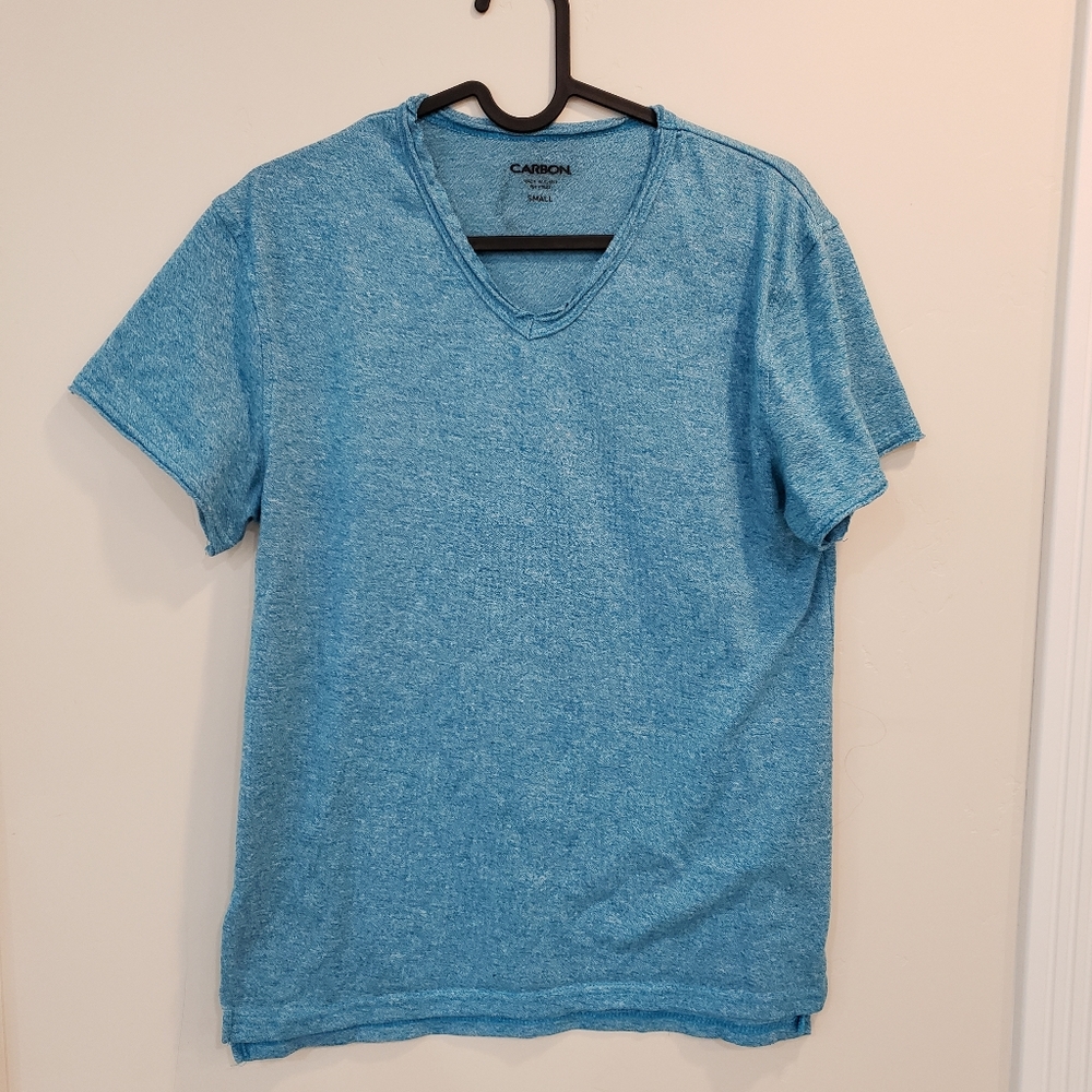 Carbon Mens short sleeve V neck tee shirt with raw hem on sleeves and neck